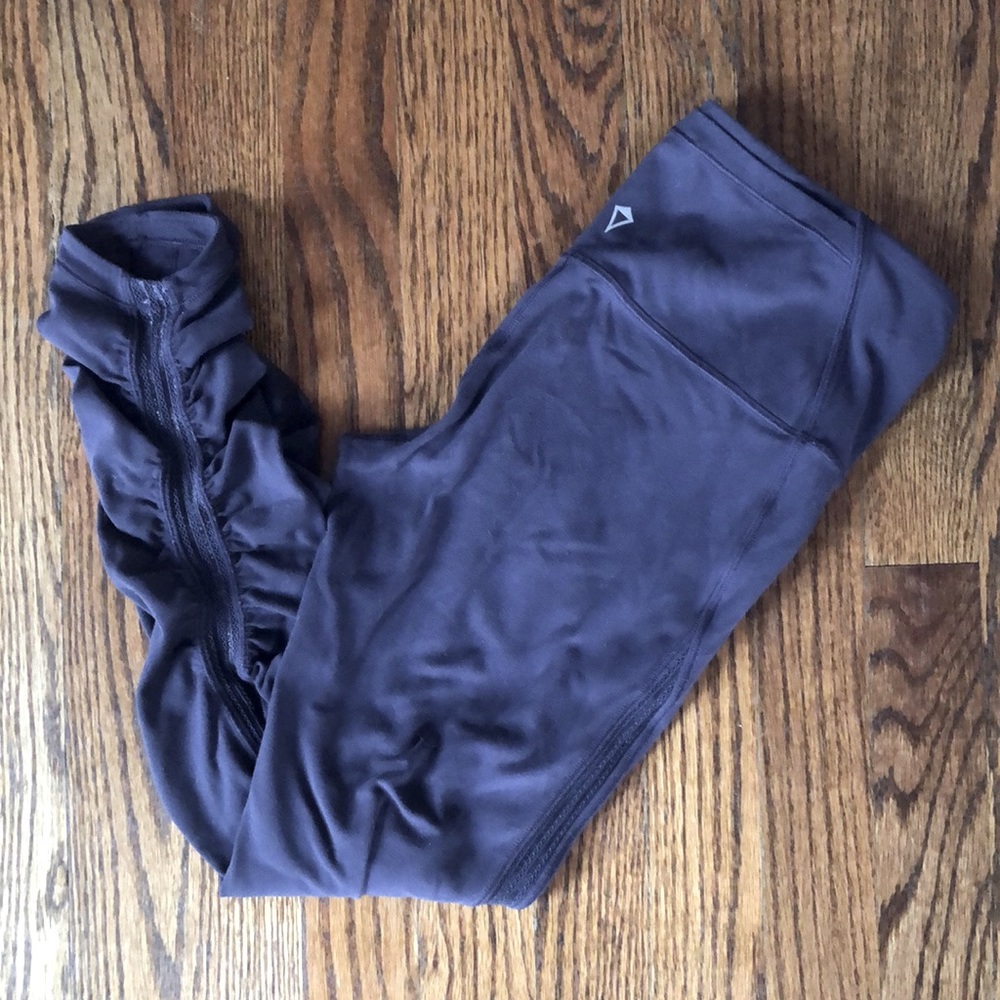 VGUC Ivivva Lululemon Purple Gray Nulu Leggings 7/8 Length